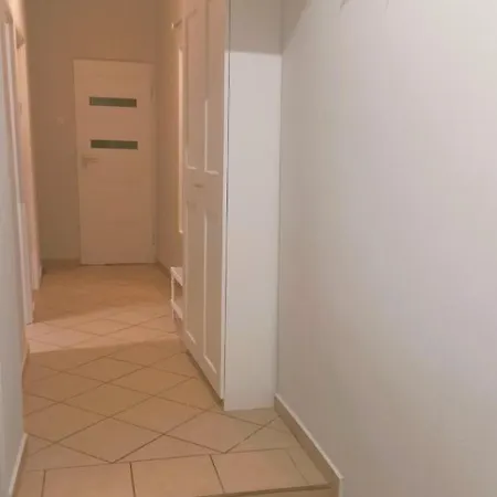 Wisniowy Krakowskie Przedmiescie 26 *